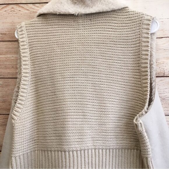 NEW WITH TAGS CHELSEA & THEODORE FAUX FUR SWEATER VEST IN OYSTER - Picture 8 of 10